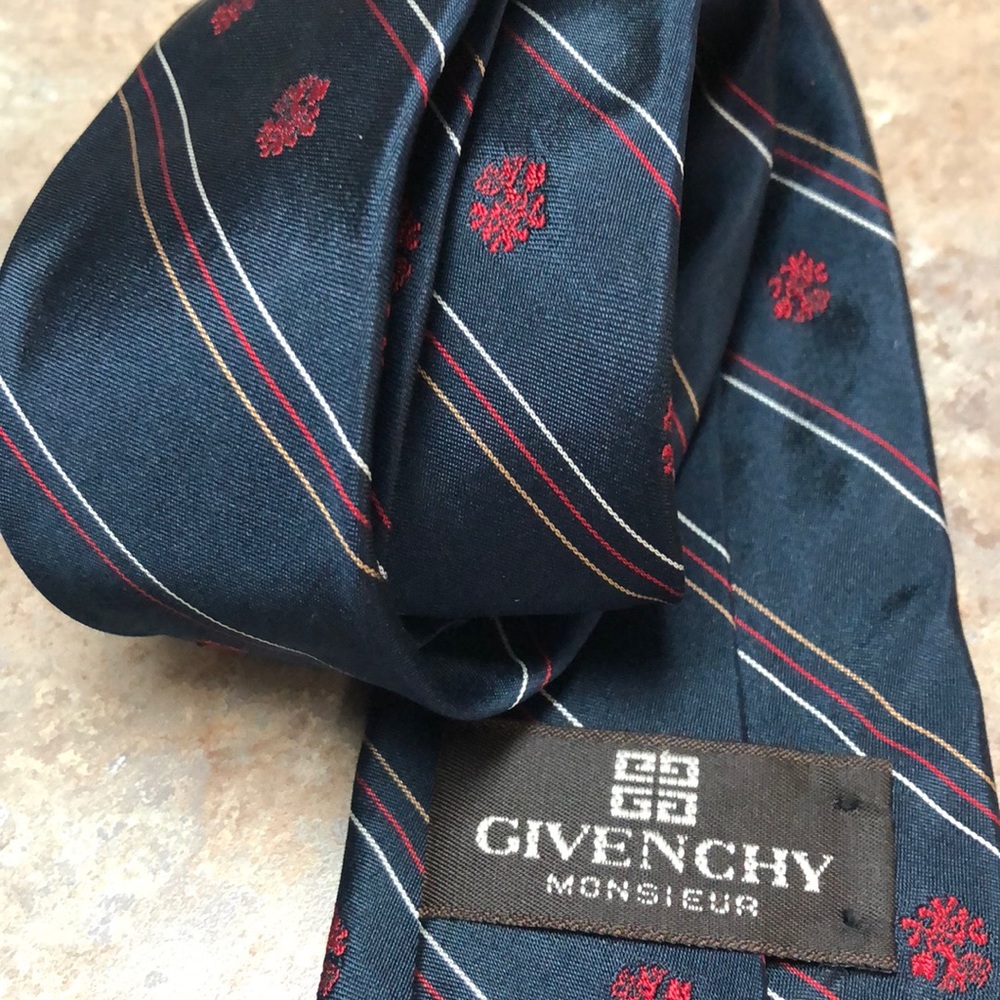 🆕 Givenchy Italy Silk Tie - Picture 8 of 10